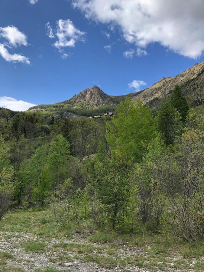 Le Chal Heureux Bel Appartement Dans Vieille Ferme De Montagne Renovee Les Orres Dış mekan fotoğraf